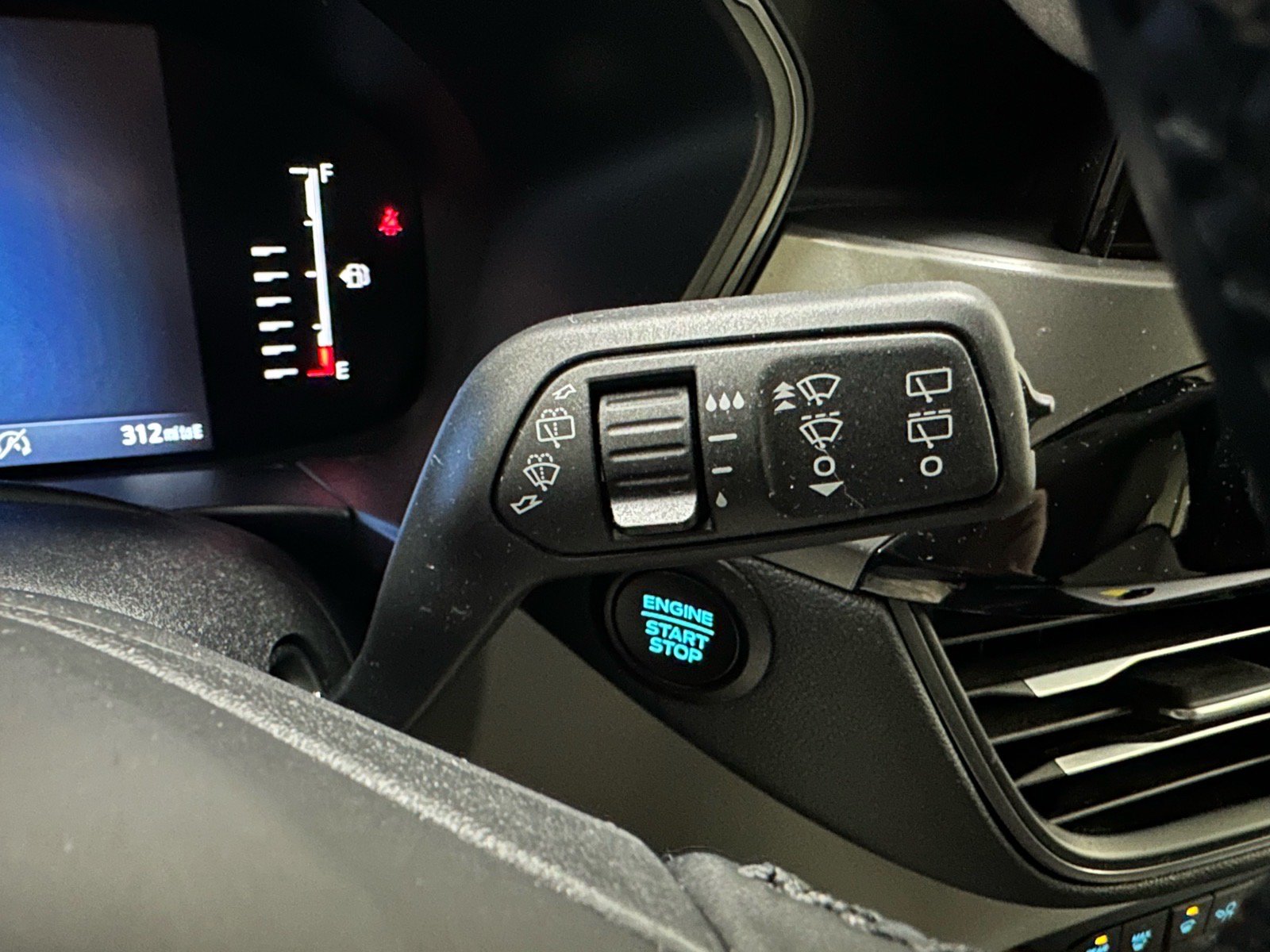 Certified 2024 Ford Escape Active FWD image 39