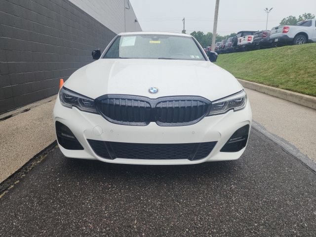 Used 2022 BMW 330i xDrive Sedan w/ M Sport Package AWD/4WD image 2