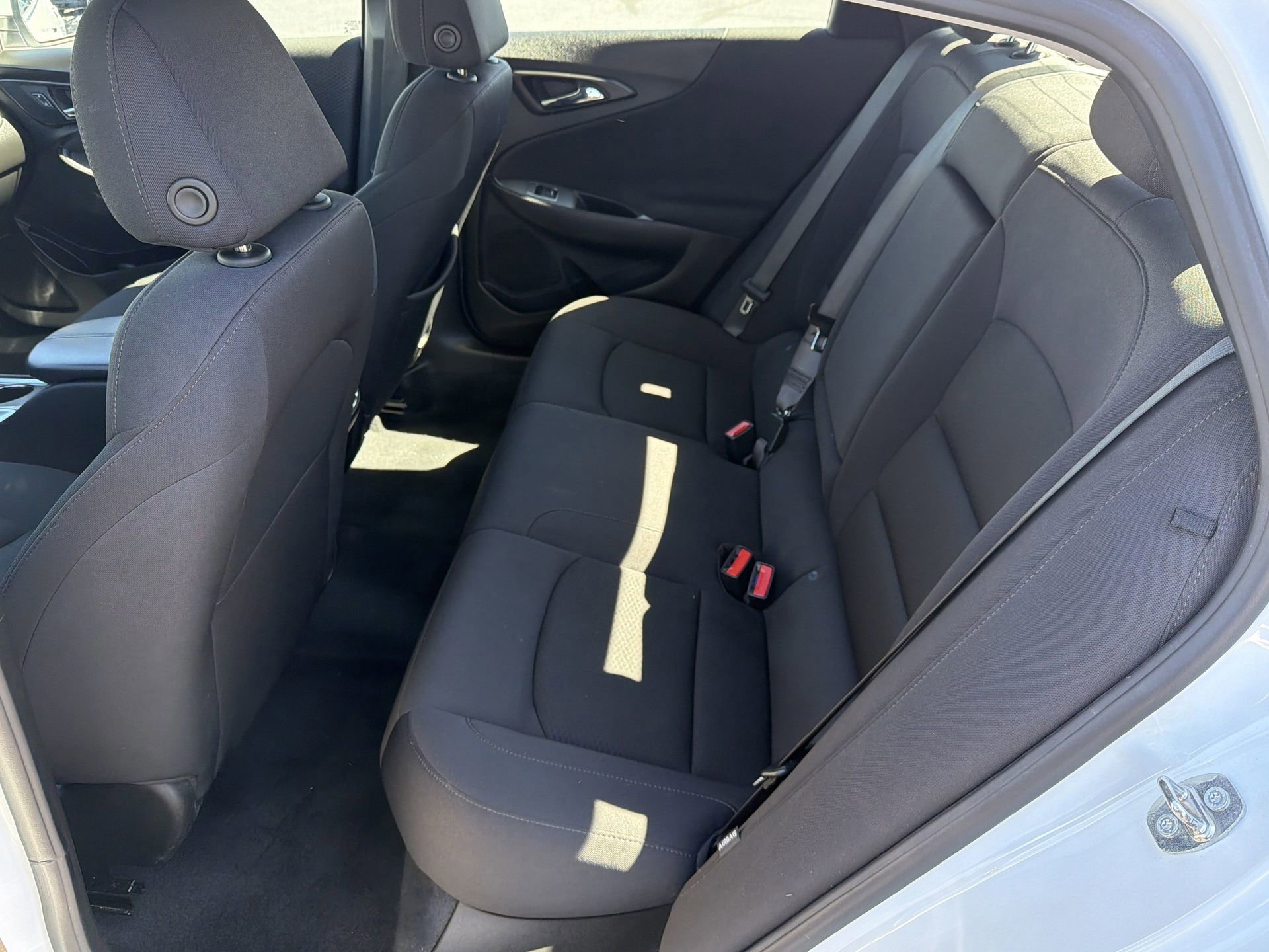 Used 2023 Chevrolet Malibu LT image 28