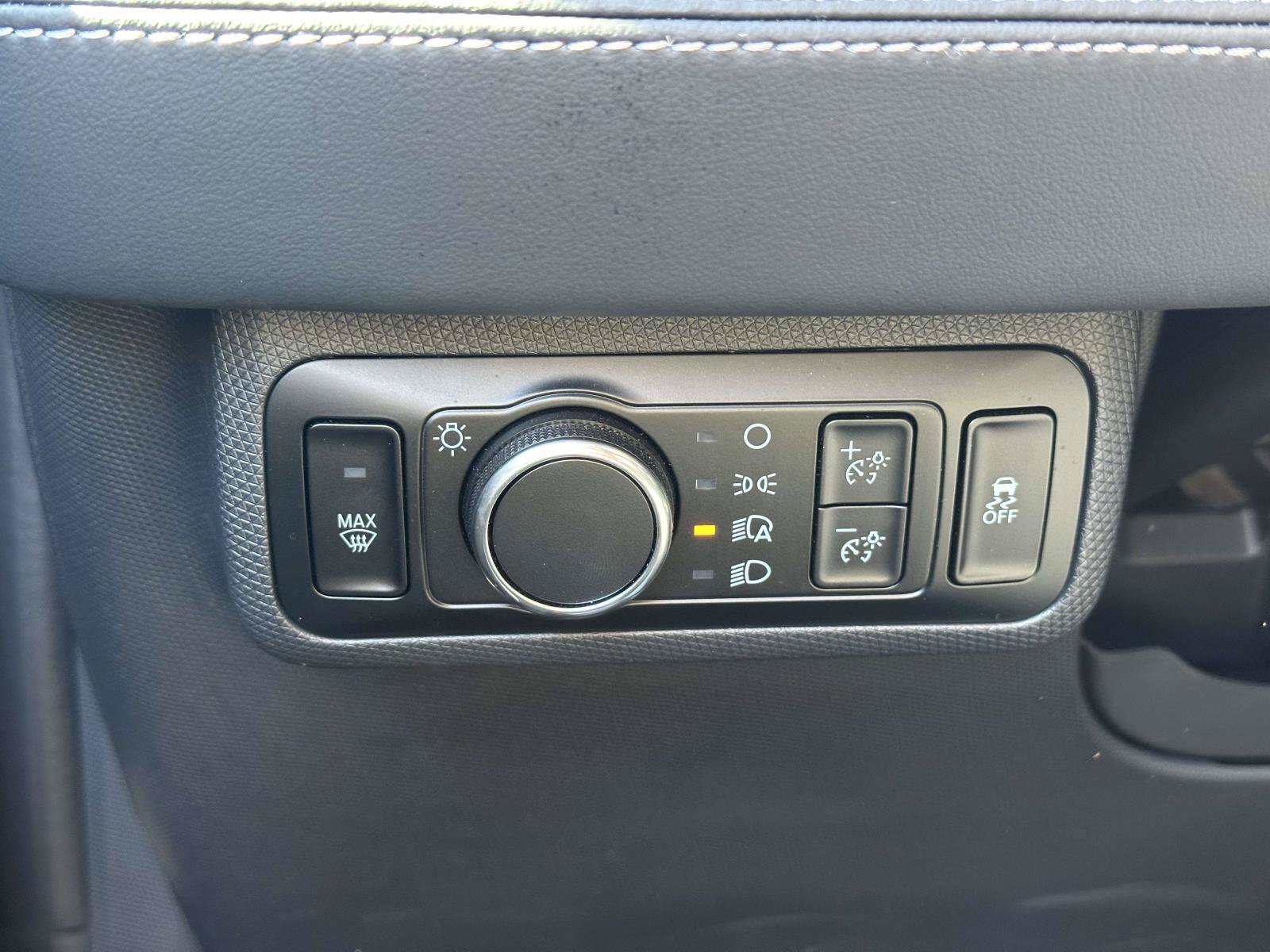 Certified 2024 Ford Mustang Mach-E Premium AWD/4WD image 31