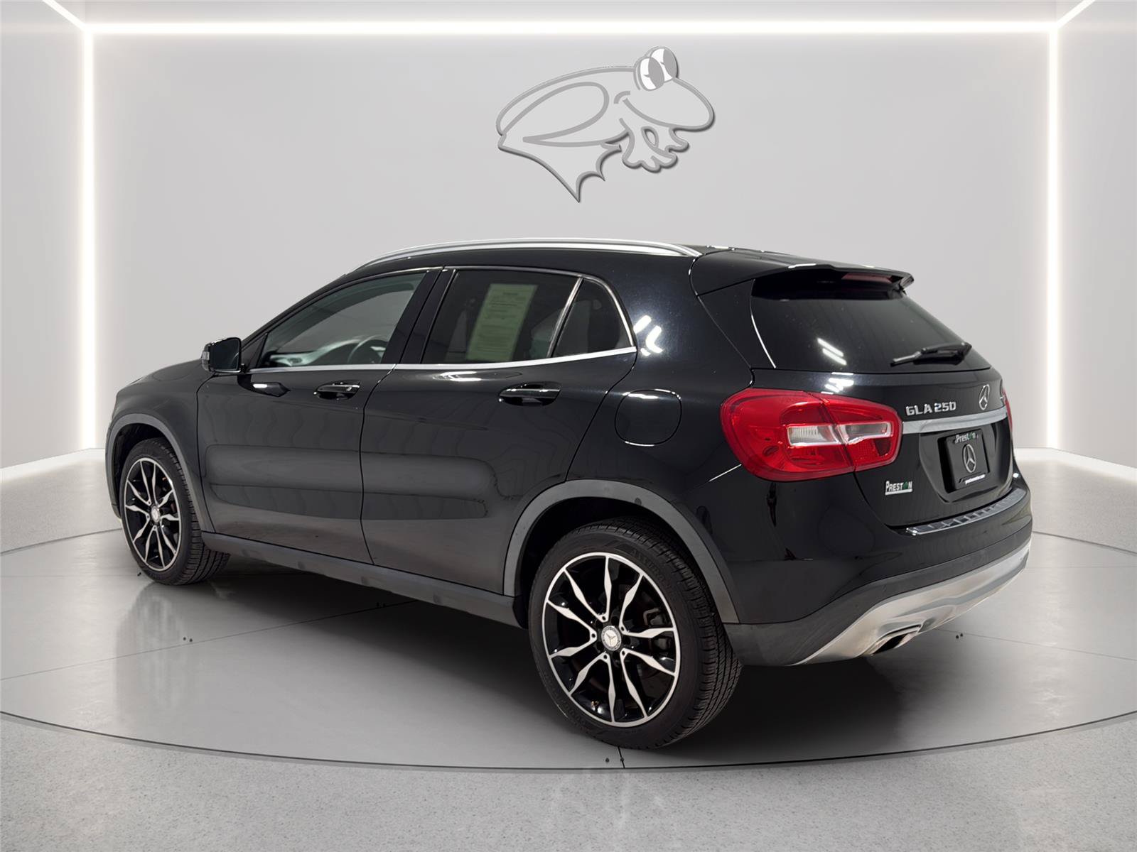 Used 2017 Mercedes-Benz GLA 250 4MATIC image 3