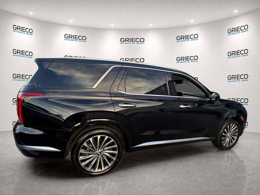 Used 2024 Hyundai Palisade Calligraphy FWD image 7