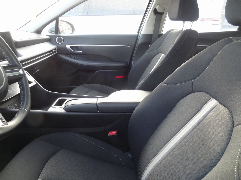 Used 2024 Hyundai Sonata SEL w/ Convenience Package image 6