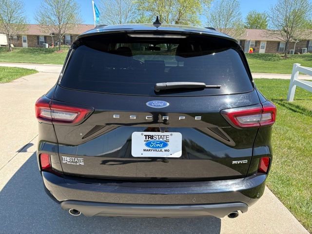Certified 2024 Ford Escape ST-Line w/ Tech Pack #1 AWD/4WD image 5