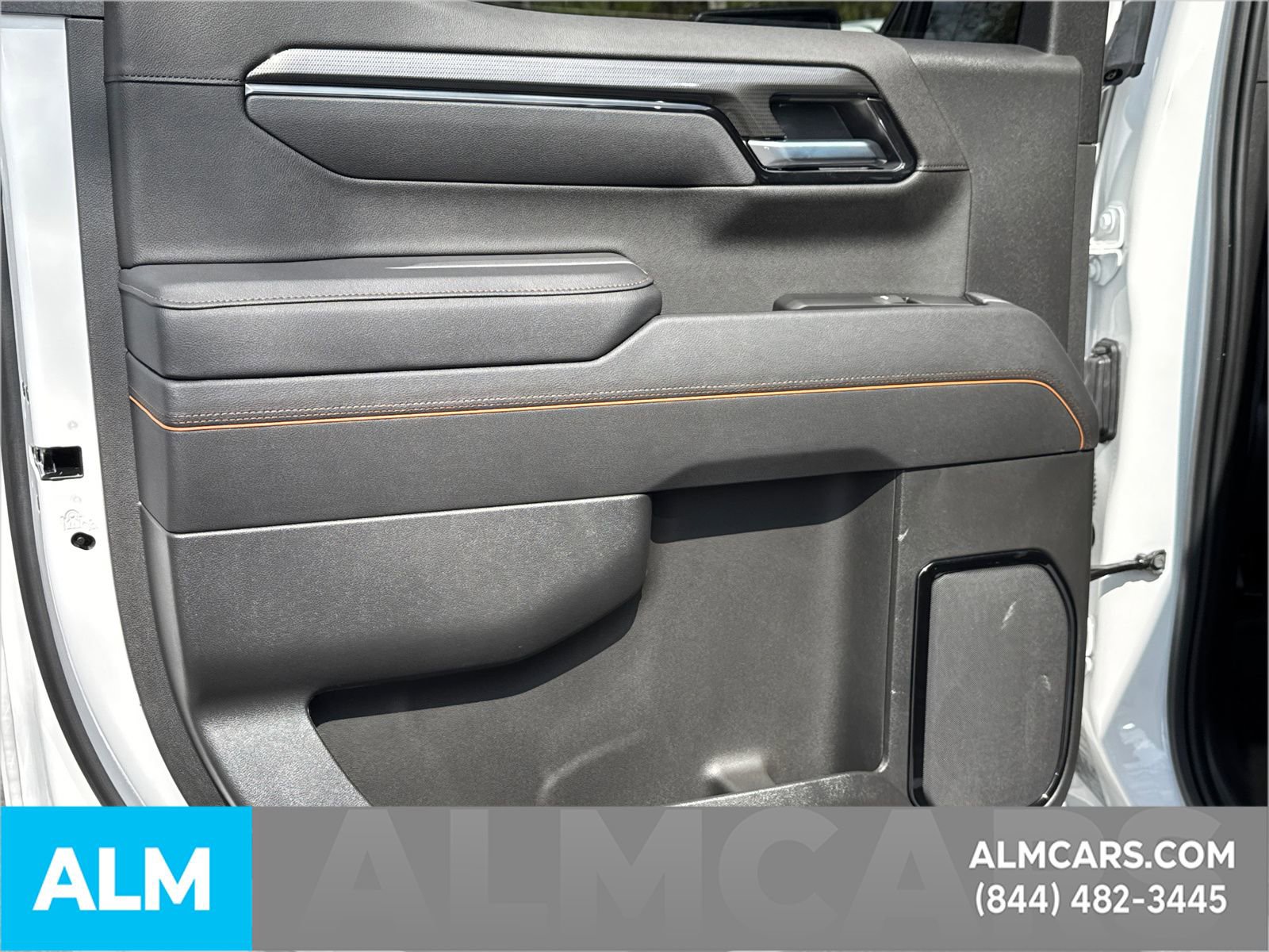 Used 2025 GMC Sierra 1500 AT4 w/ Technology Package image 27