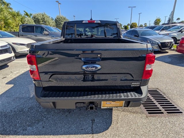 Certified 2022 Ford Maverick XLT w/ Equipment Group 300A Standard image 2