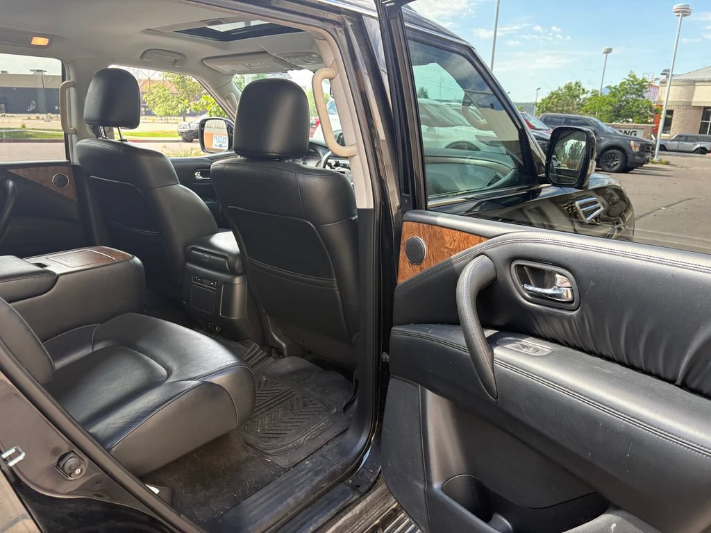 Used 2021 Nissan Armada SL w/ Captain's Chairs Package AWD/4WD image 30
