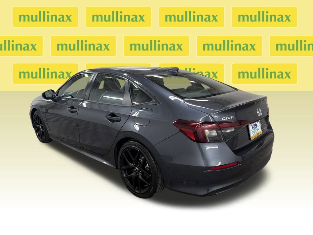 Used 2025 Honda Civic Sport image 2