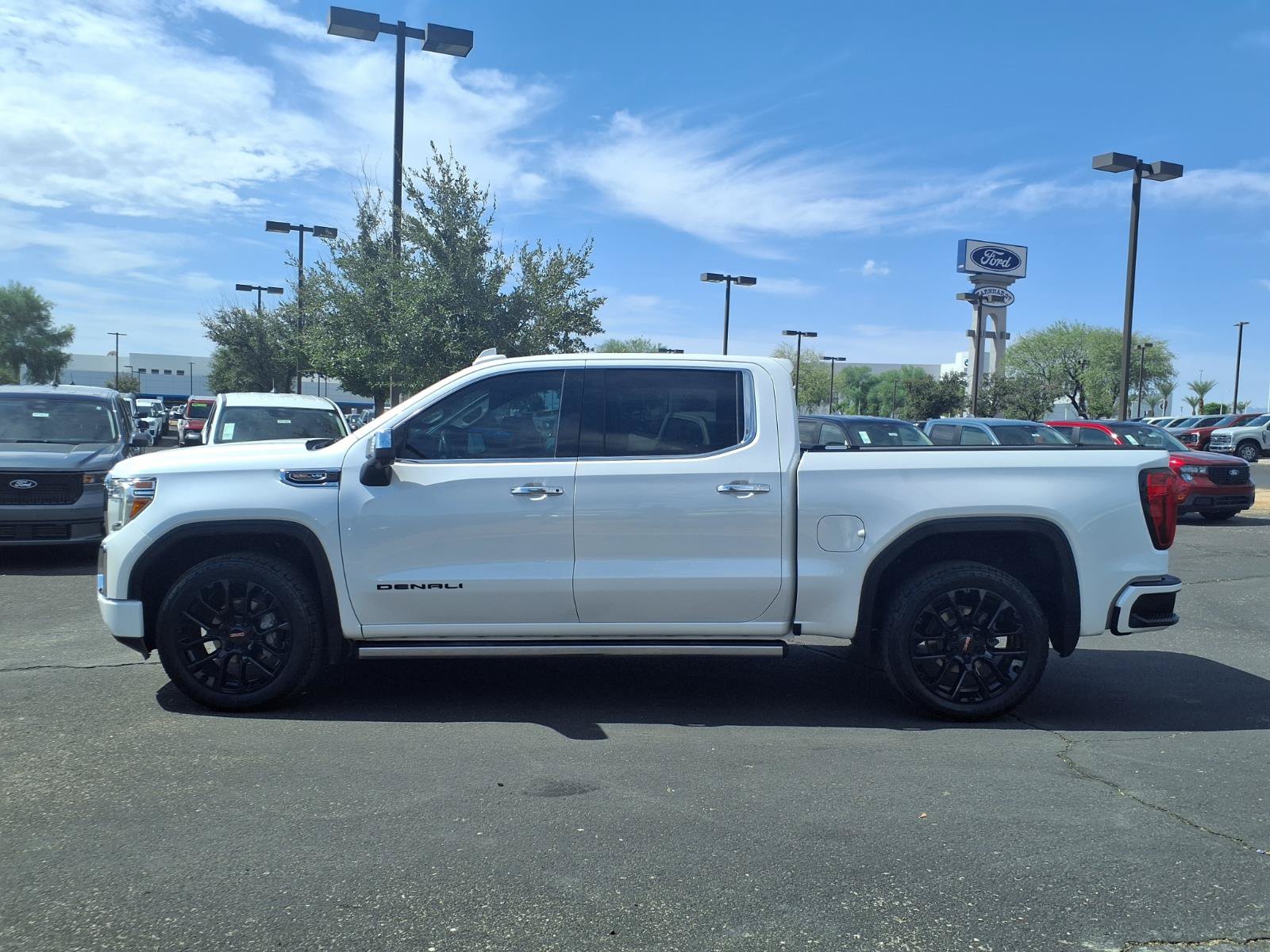 Used 2021 GMC Sierra 1500 Denali w/ Denali Ultimate Package AWD/4WD image 3