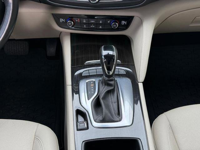 Used 2018 Buick Regal Essence w/ Driver Confidence Package #1 AWD/4WD image 12