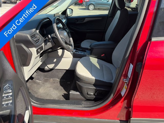 Certified 2023 Ford Escape Active AWD/4WD image 10