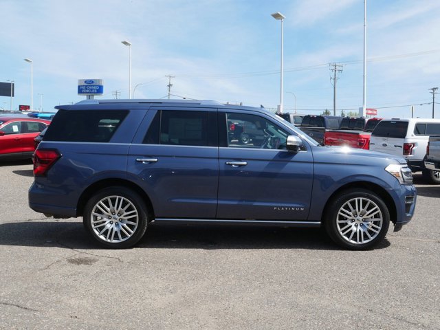 Certified 2022 Ford Expedition Platinum AWD/4WD image 2