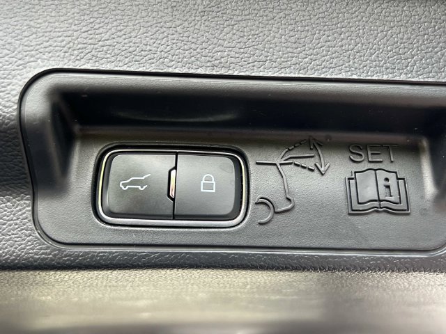Certified 2023 Ford Explorer XLT w/ Equipment Group 202A AWD/4WD image 13