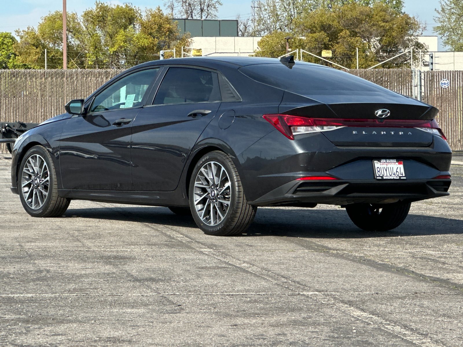 Used 2021 Hyundai Elantra SEL image 3