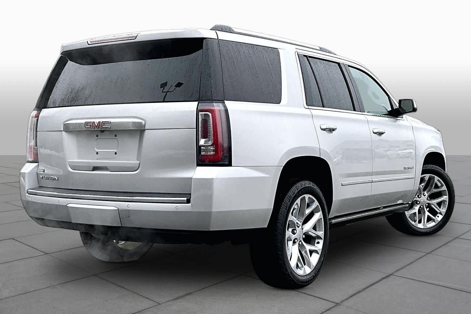 Used 2019 GMC Yukon Denali w/ Denali Ultimate Package AWD/4WD image 13