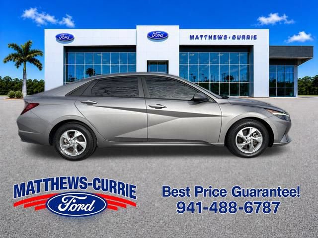 Used 2021 Hyundai Elantra SE w/ Cargo Package FWD image 3