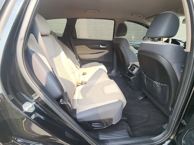 Used 2020 Hyundai Santa Fe SE AWD/4WD image 11