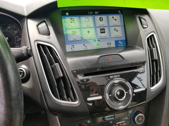 Certified 2018 Ford Focus Titanium FWD image 21