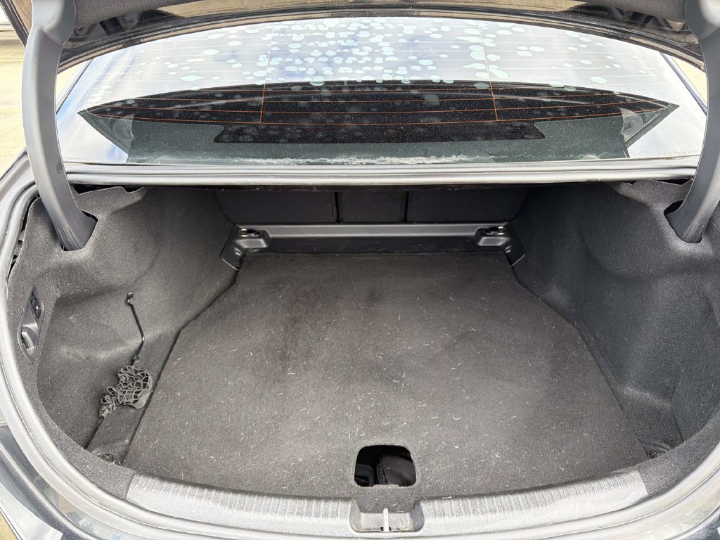 Used 2022 Mercedes-Benz C 300 Sedan image 10