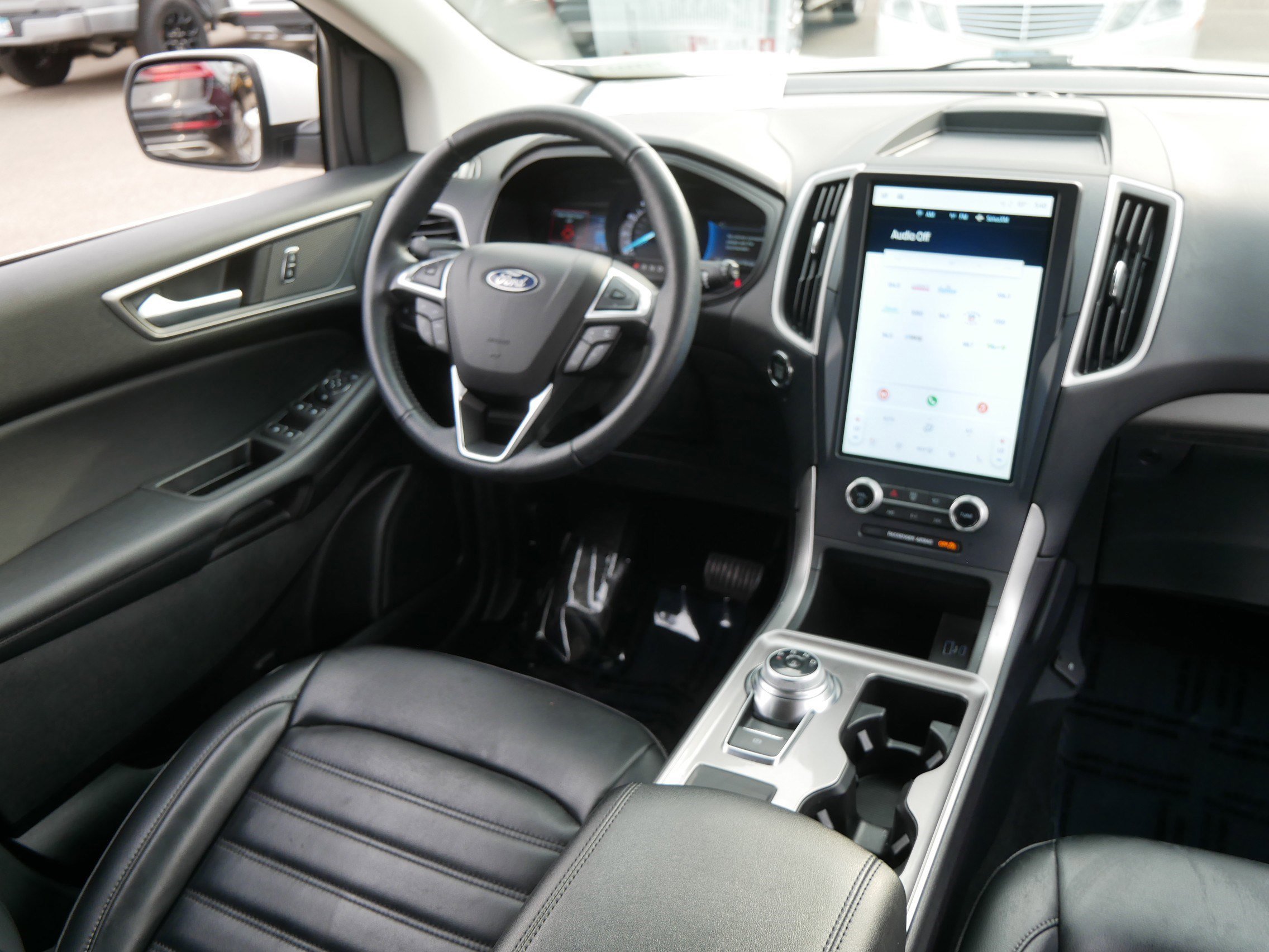 Certified 2023 Ford Edge SEL w/ Convenience Package image 9