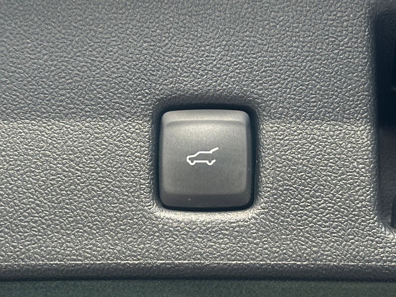 Certified 2024 Ford Escape ST-Line w/ Tech Pack #1 FWD image 21