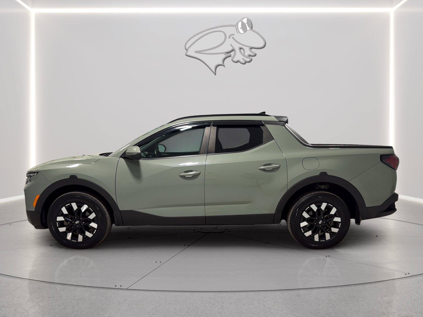 Used 2023 Hyundai Santa Cruz SEL Premium AWD/4WD image 2