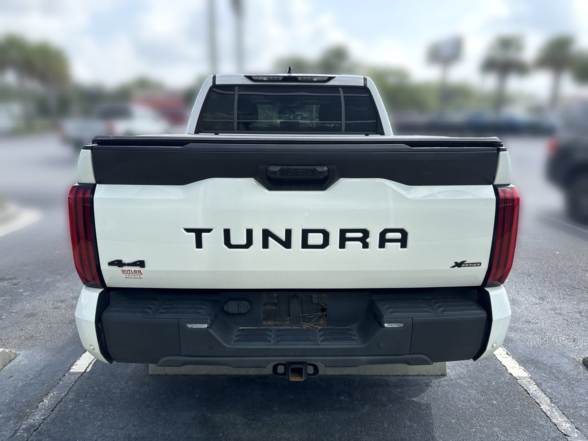 Used 2023 Toyota Tundra SR5 w/ SR5 Convenience Package AWD/4WD image 8