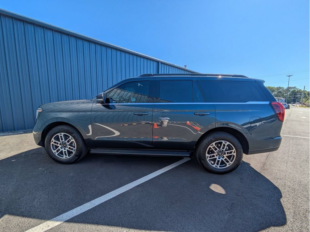 Certified 2025 Ford Expedition Active RWD image 10