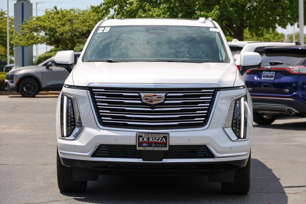 Used 2025 Cadillac Escalade Premium Luxury Platinum AWD/4WD image 24