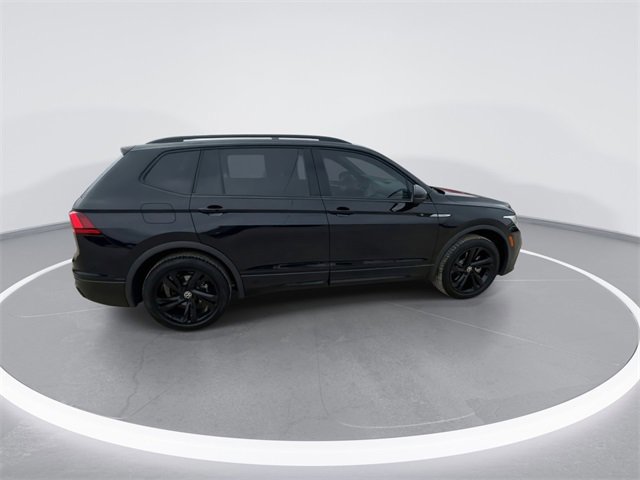 Used 2024 Volkswagen Tiguan SE R-Line w/ MDO Package, Three-Row image 14