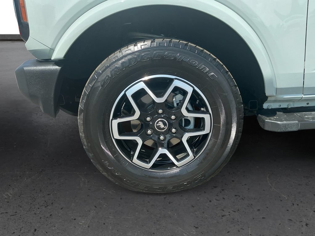 Certified 2024 Ford Bronco Outer Banks AWD/4WD image 13