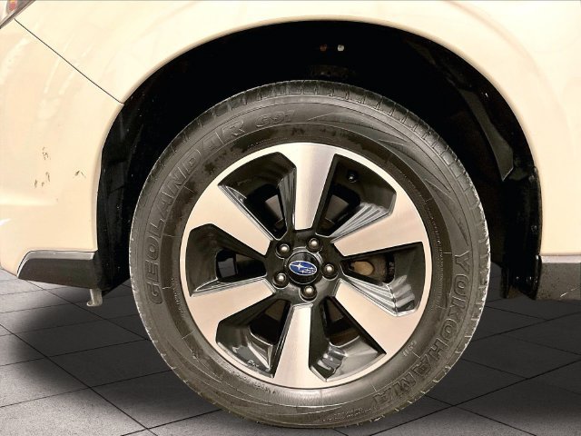 Used 2017 Subaru Forester 2.5i Premium AWD/4WD image 8