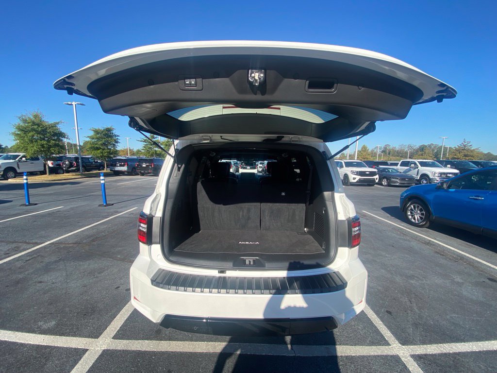 Used 2024 Nissan Armada SL w/ Midnight Edition Package AWD/4WD image 31