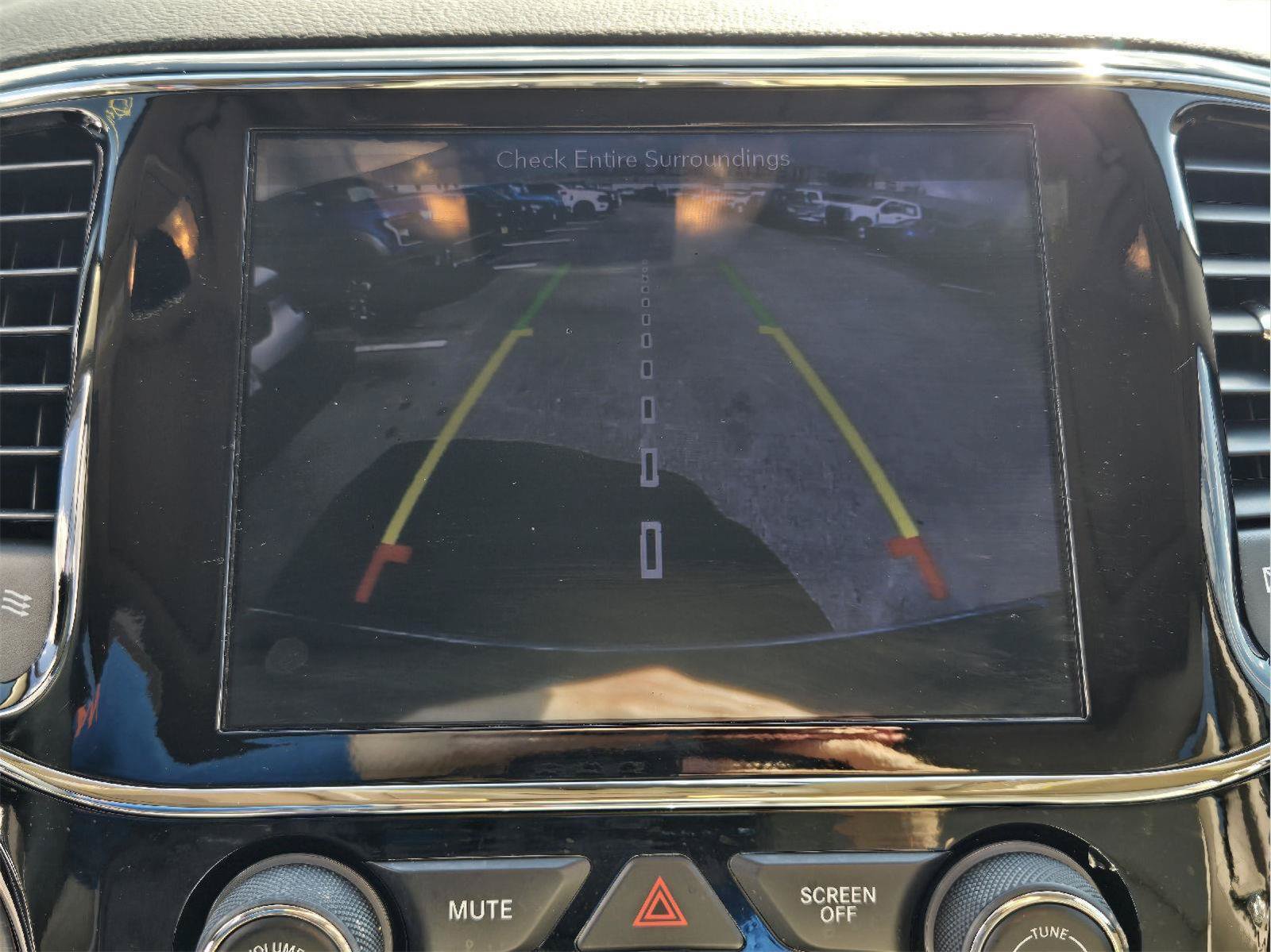 Used 2019 Jeep Grand Cherokee Limited w/ Trailer Tow Group IV RWD image 16