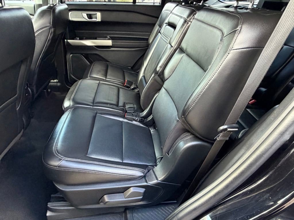 Certified 2023 Ford Explorer Limited RWD image 37