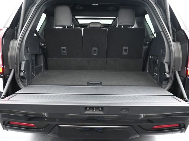 Certified 2025 Ford Expedition Tremor image 28