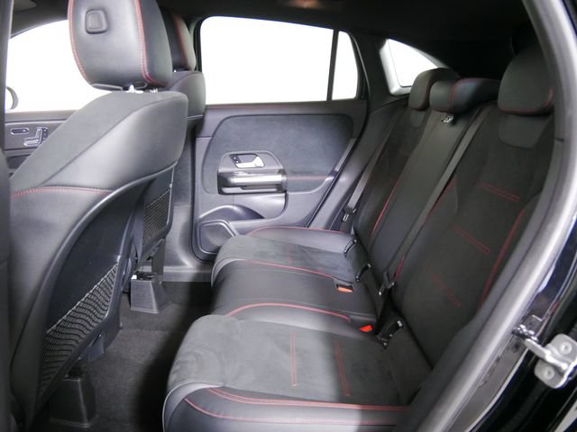 Used 2023 Mercedes-Benz GLA 250 4MATIC image 19