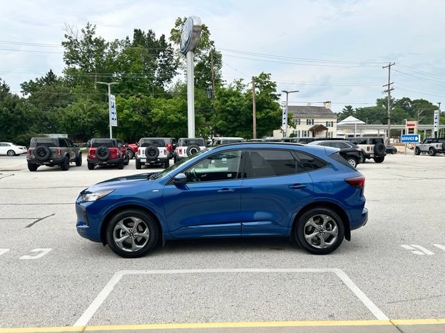 Certified 2023 Ford Escape ST-Line Select w/ Tech Pack #2 AWD/4WD image 10