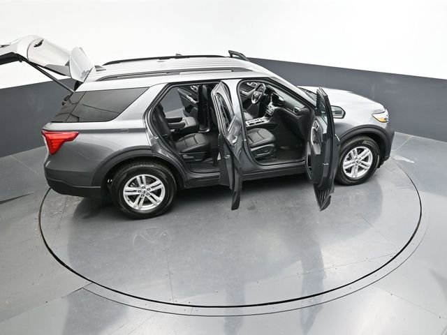 Certified 2022 Ford Explorer XLT w/ Equipment Group 202A image 43