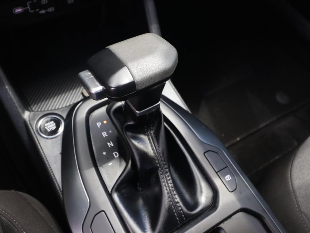 Used 2025 Kia K4 FWD image 21