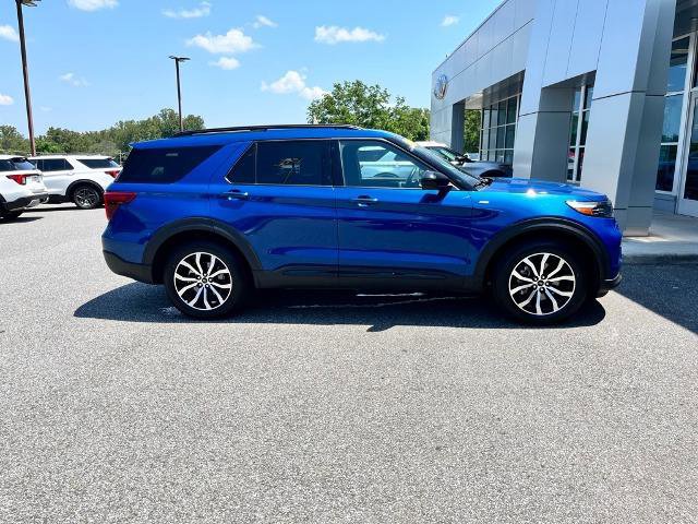 Certified 2022 Ford Explorer ST-Line w/ Class IV Trailer Tow Package image 2