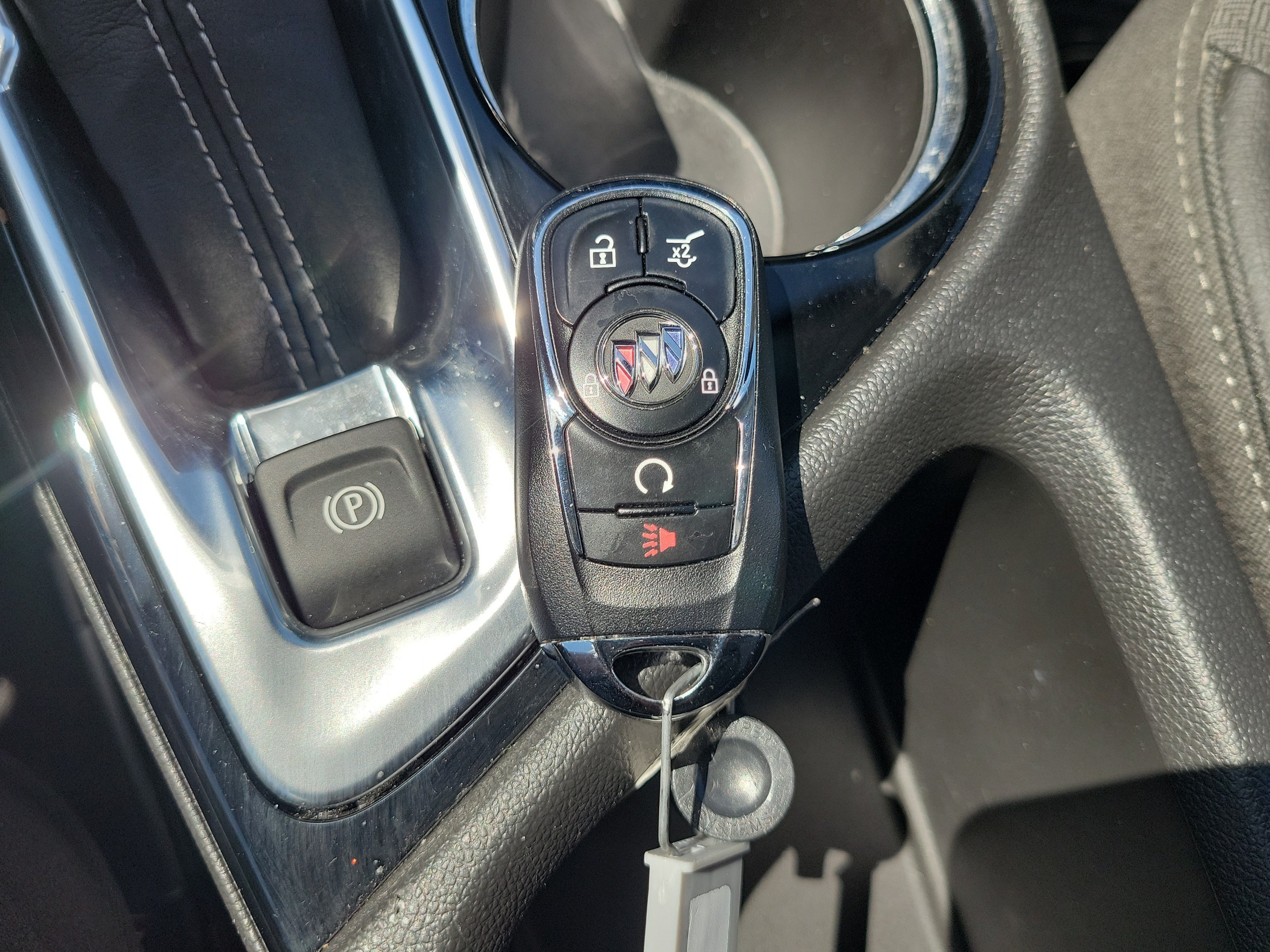 Used 2023 Buick Encore GX Select w/ Sport Touring Package FWD image 30