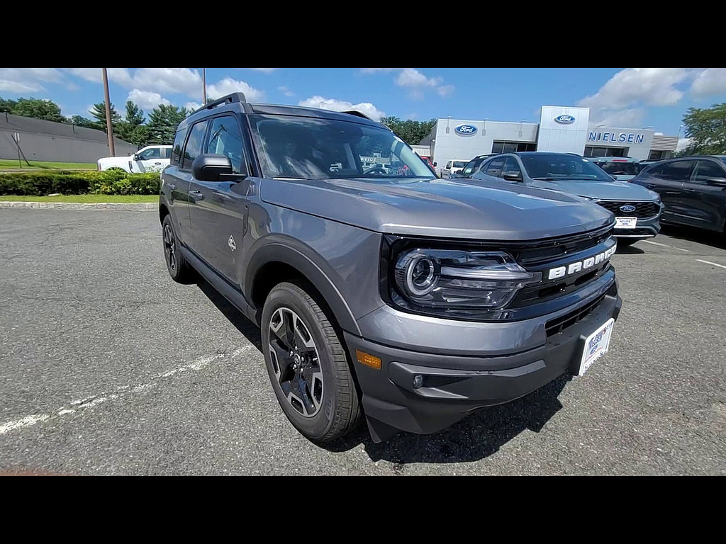 Certified 2023 Ford Bronco Sport Outer Banks w/ Tech Package AWD/4WD image 8