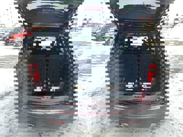 Certified 2018 Ford Explorer XLT w/ Equipment Group 201A image 22