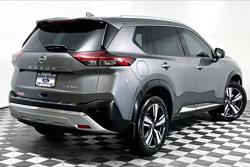 Used 2023 Nissan Rogue Platinum w/ Platinum Premium Package FWD image 12