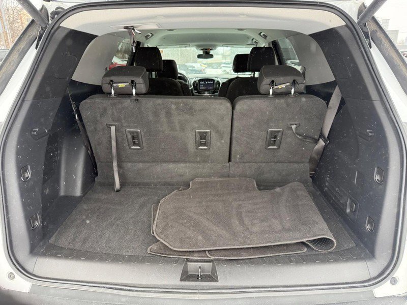 Used 2021 Chevrolet Traverse LT w/ LPO, Blackout Package image 10