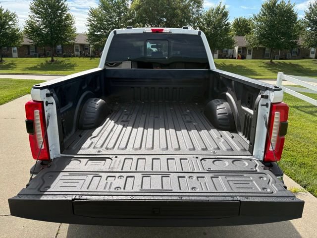 Certified 2024 Ford F350 Lariat w/ Lariat Ultimate Package AWD/4WD image 8