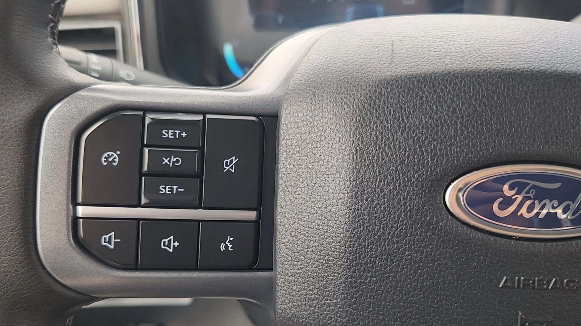 Certified 2025 Ford F250 Lariat AWD/4WD image 12