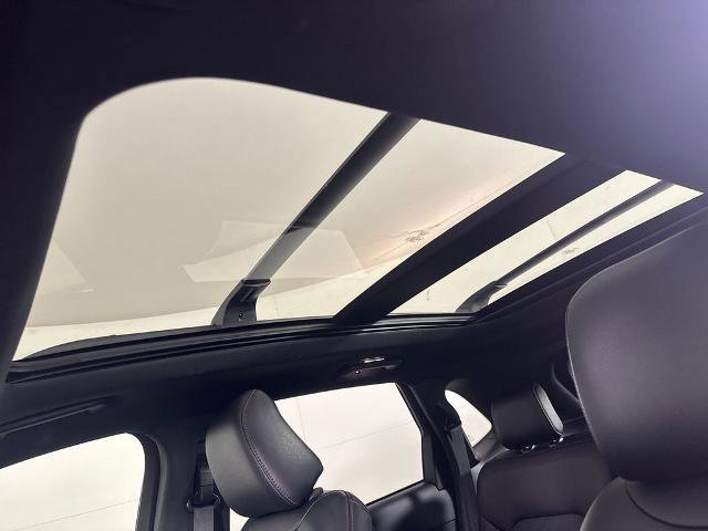 Certified 2020 Ford Edge ST-Line AWD/4WD image 11