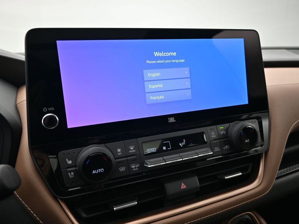 Used 2024 Toyota Grand Highlander AWD Hybrid image 14